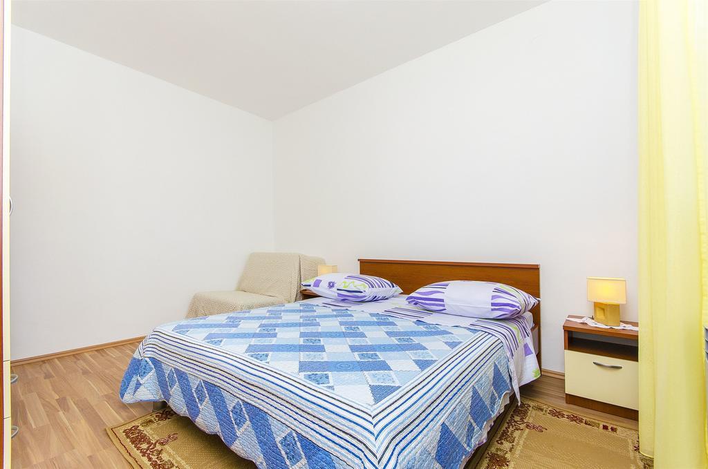 Apartment Marijana Трогир Екстериор снимка