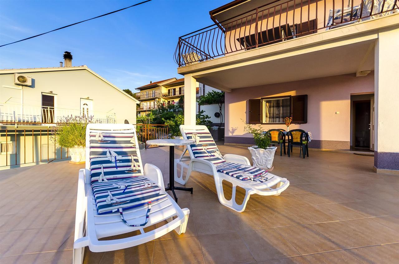 Apartment Marijana Трогир Екстериор снимка
